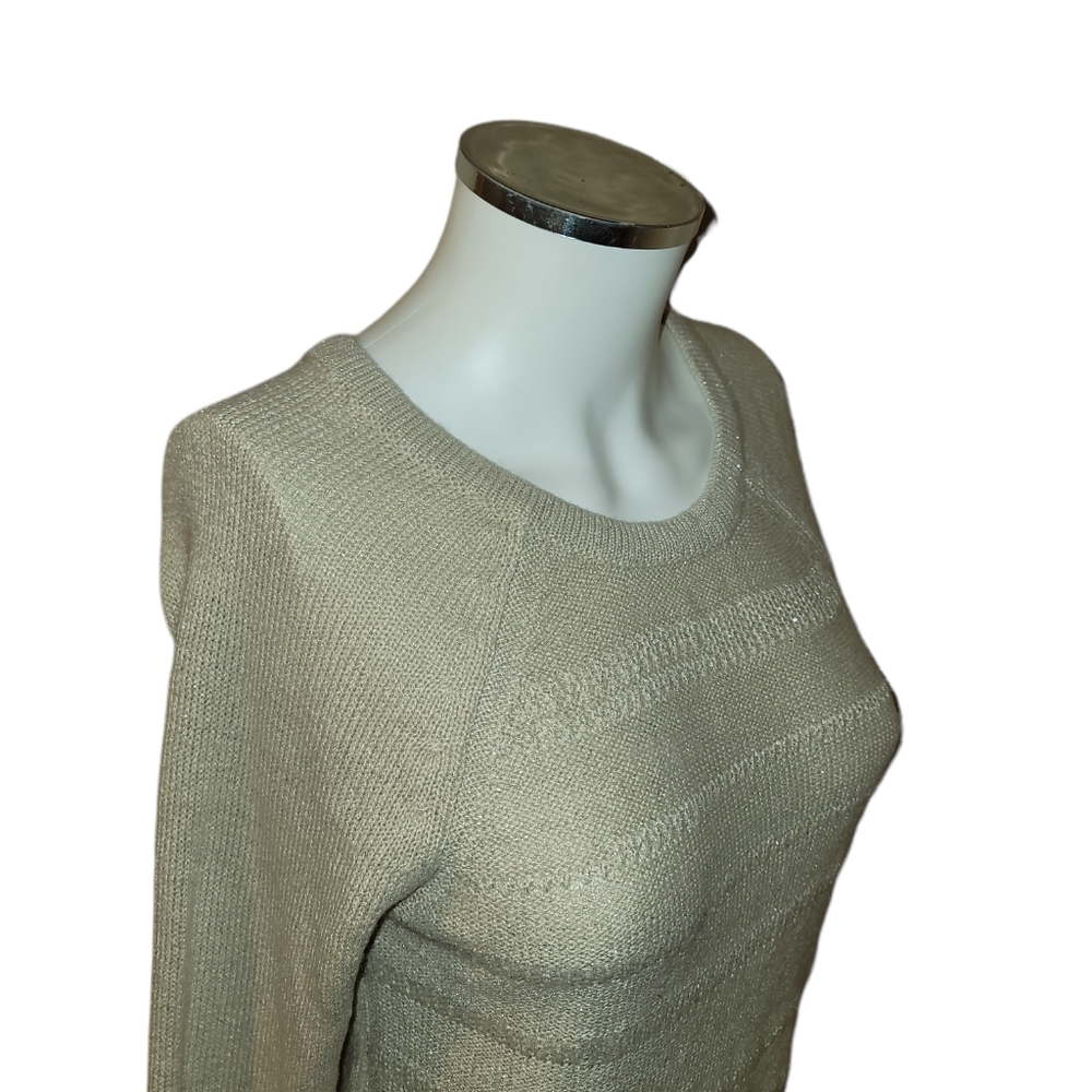 Sweater - Picture 6 of 16